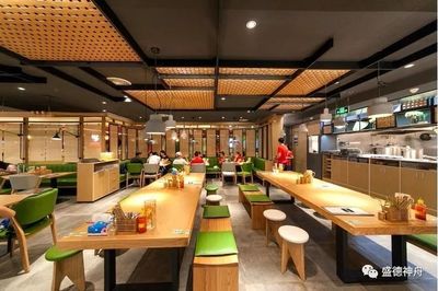 越南粉店的裝修顛覆傳統 高檔顏值點亮餐飲新風尚